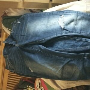 Aeropostale distressed Skinny jeans (short)